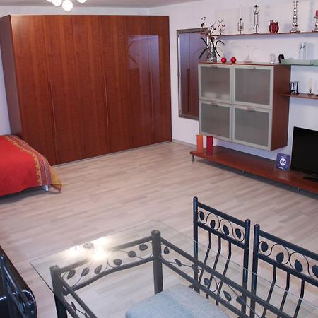 Studio 1 1/2 Contone Bagian luar foto