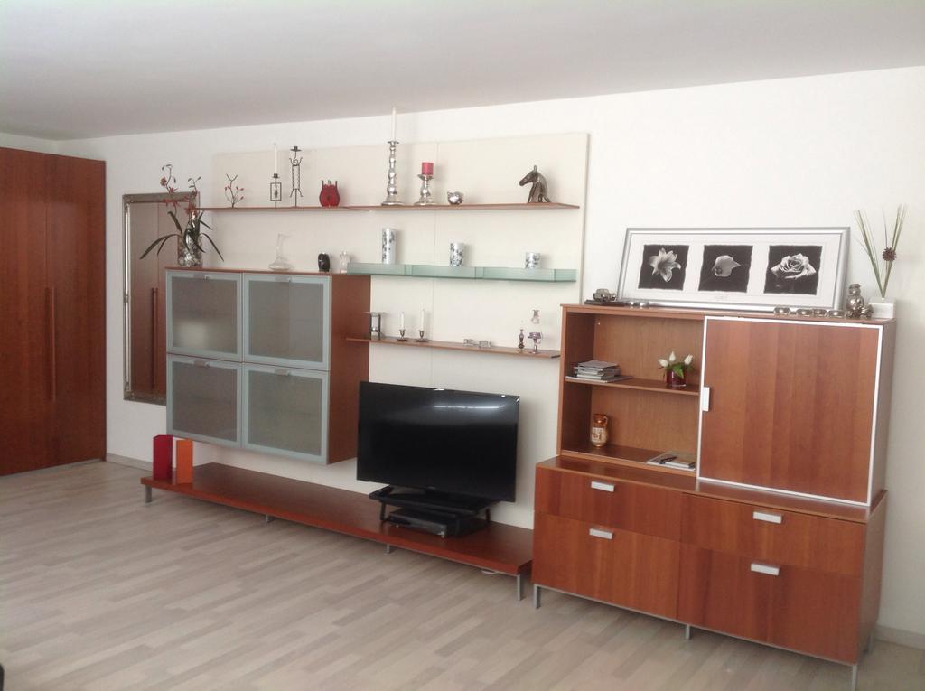 Studio 1 1/2 Contone Ruang foto